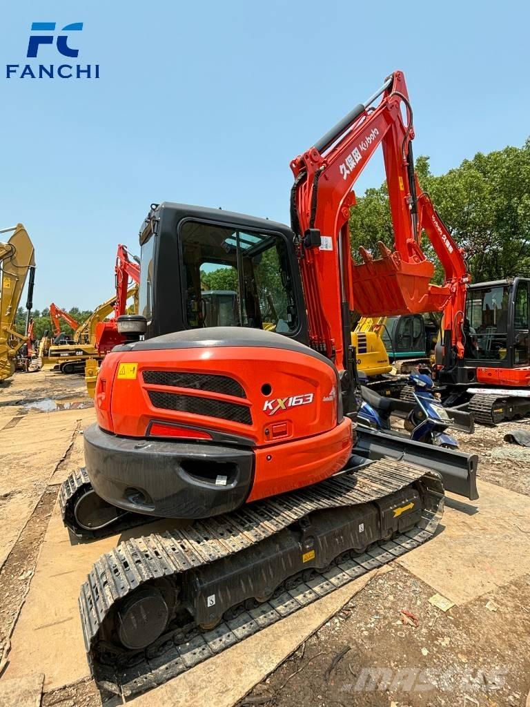 Kubota 163 大型油圧ショベル12t以上（パワーショベル・ユンボ）