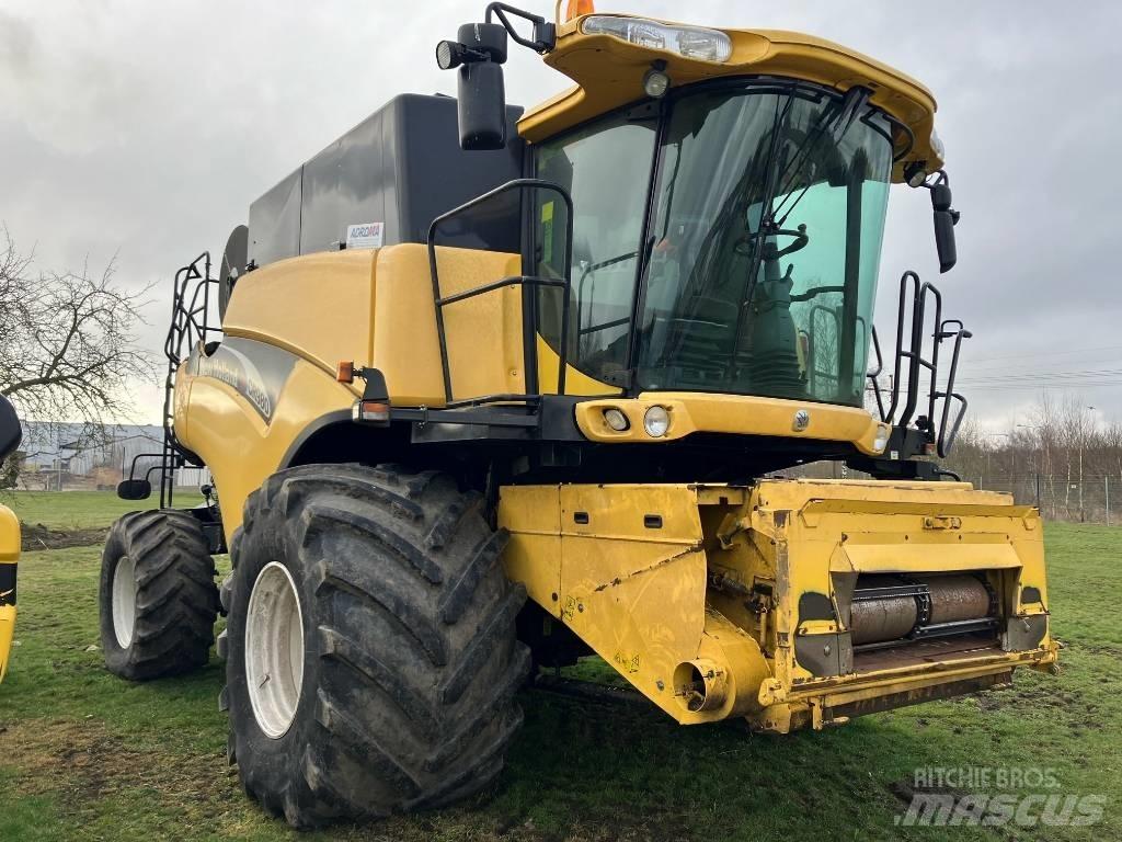 New Holland CR 980 コンバイン