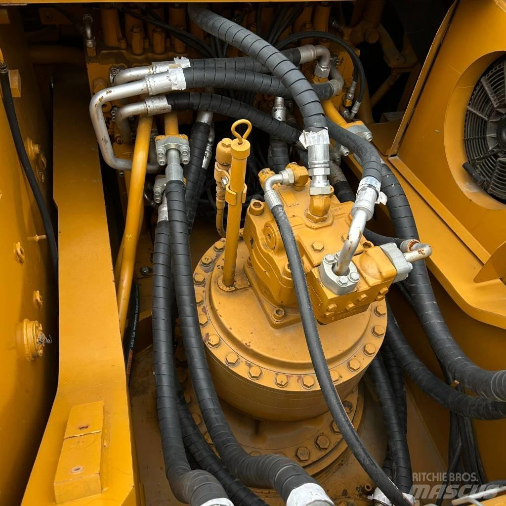 CAT 330D2 大型油圧ショベル12t以上（パワーショベル・ユンボ）