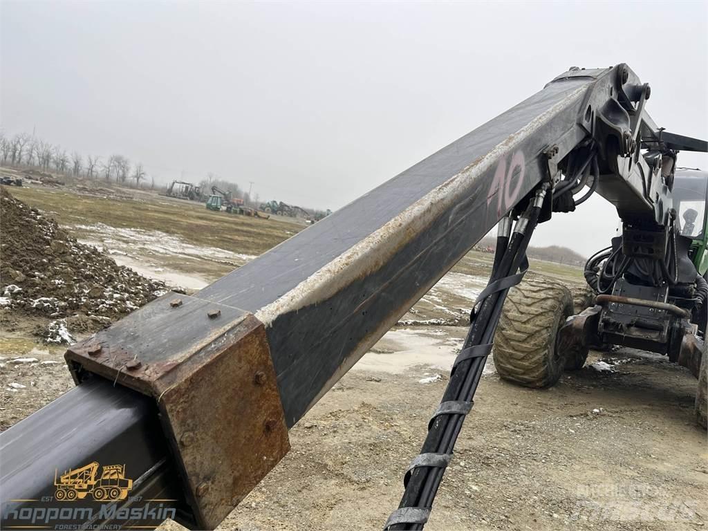 John Deere CH811 ハーベスタ