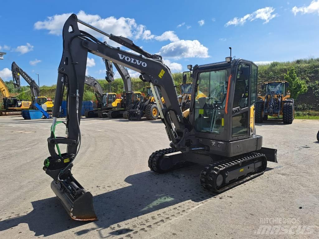 Volvo EC 37 F ミニ油圧ショベル 7t以下（ミニユンボ・ミニディガー）