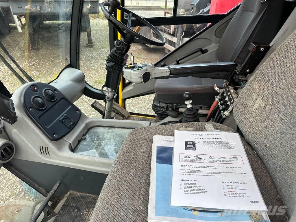 Johnston CN400 路面清掃機