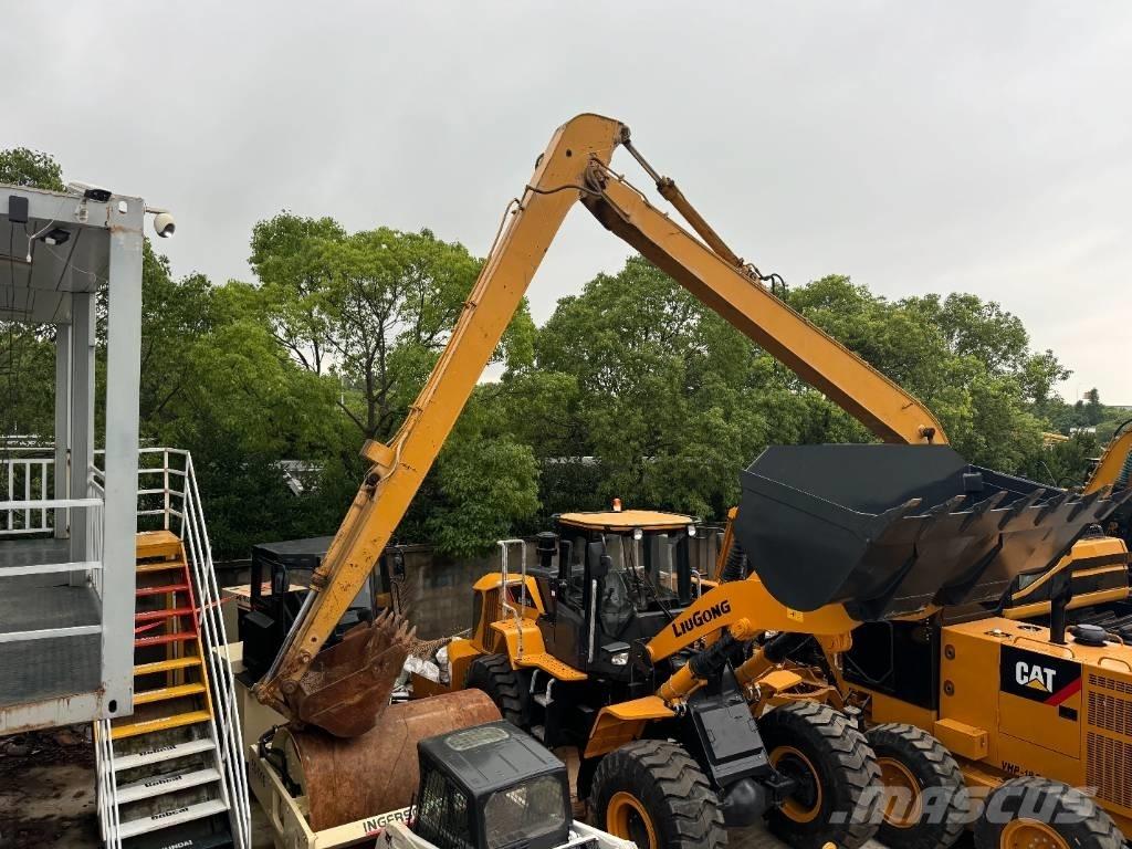 CAT 320 B 水陸両用油圧ショベル、ユンボ