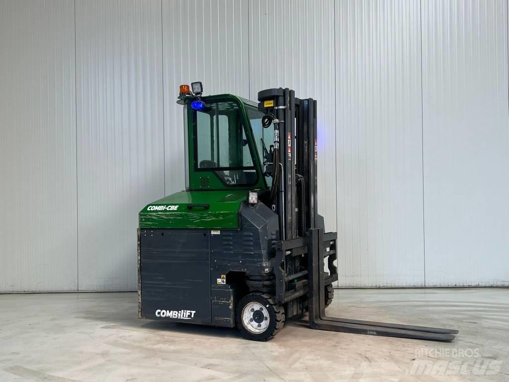 Combilift CBE2500 全方向リーチ型フォークリフト