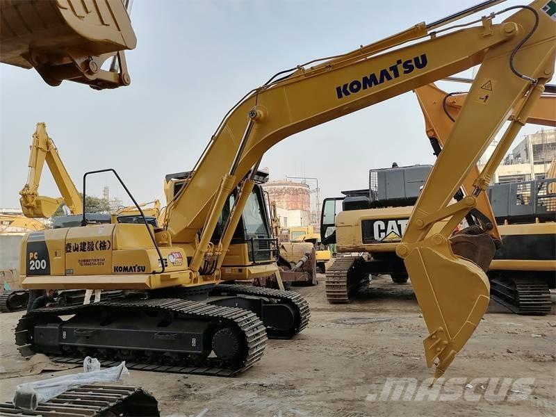 Komatsu pc200-8 大型油圧ショベル12t以上（パワーショベル・ユンボ）