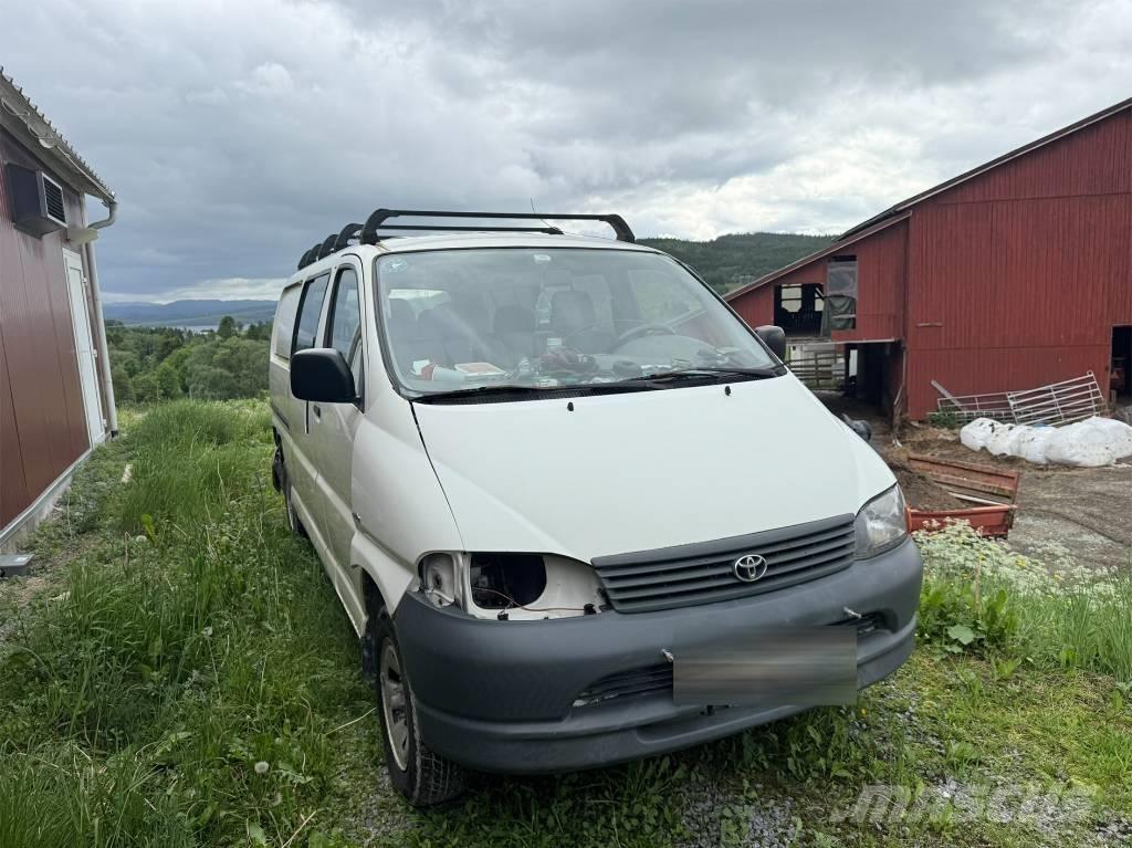Toyota Hiace 4x4 パネルバン