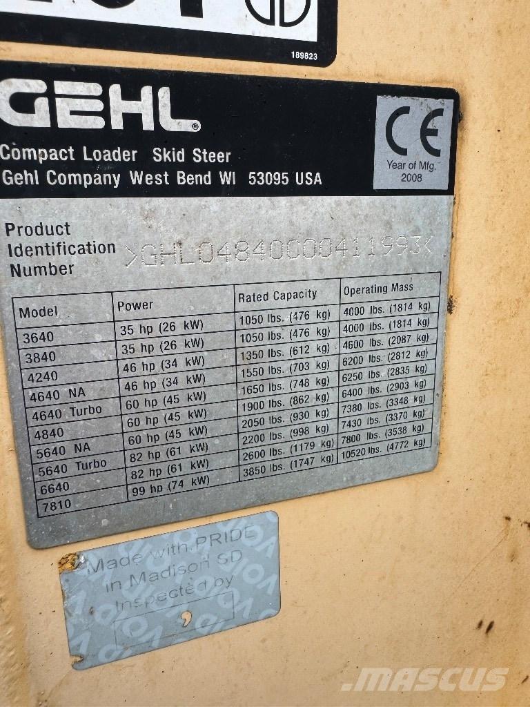 Gehl 4840 スキッドステアローダー