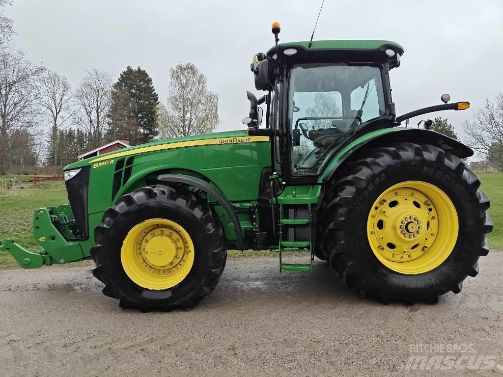 John Deere 8360 R トラクター
