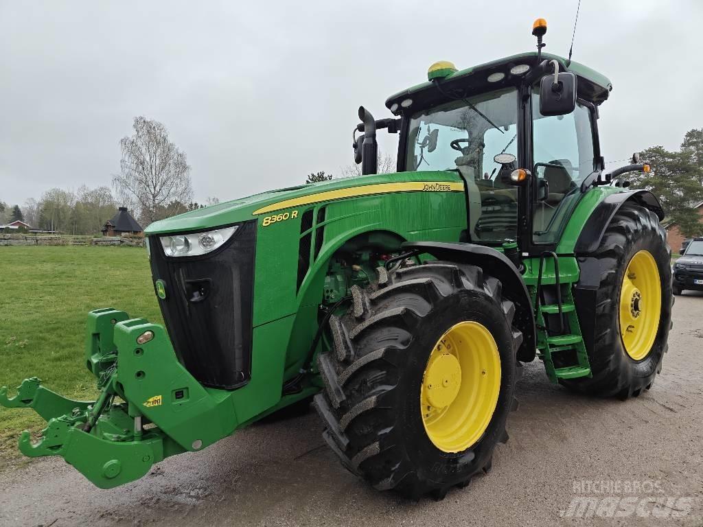 John Deere 8360 R トラクター