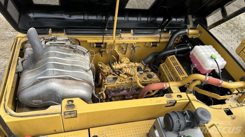 CAT 326F LN 大型油圧ショベル12t以上（パワーショベル・ユンボ）