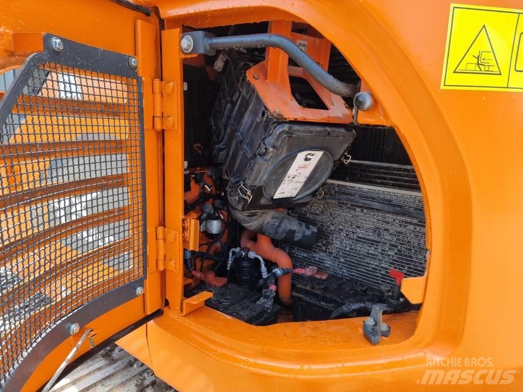 Doosan DX 140 LC-3 大型油圧ショベル12t以上（パワーショベル・ユンボ）
