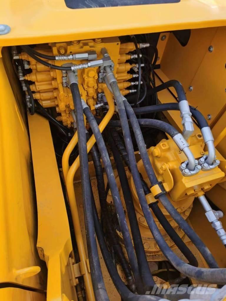 Komatsu PC 220-7 大型油圧ショベル12t以上（パワーショベル・ユンボ）
