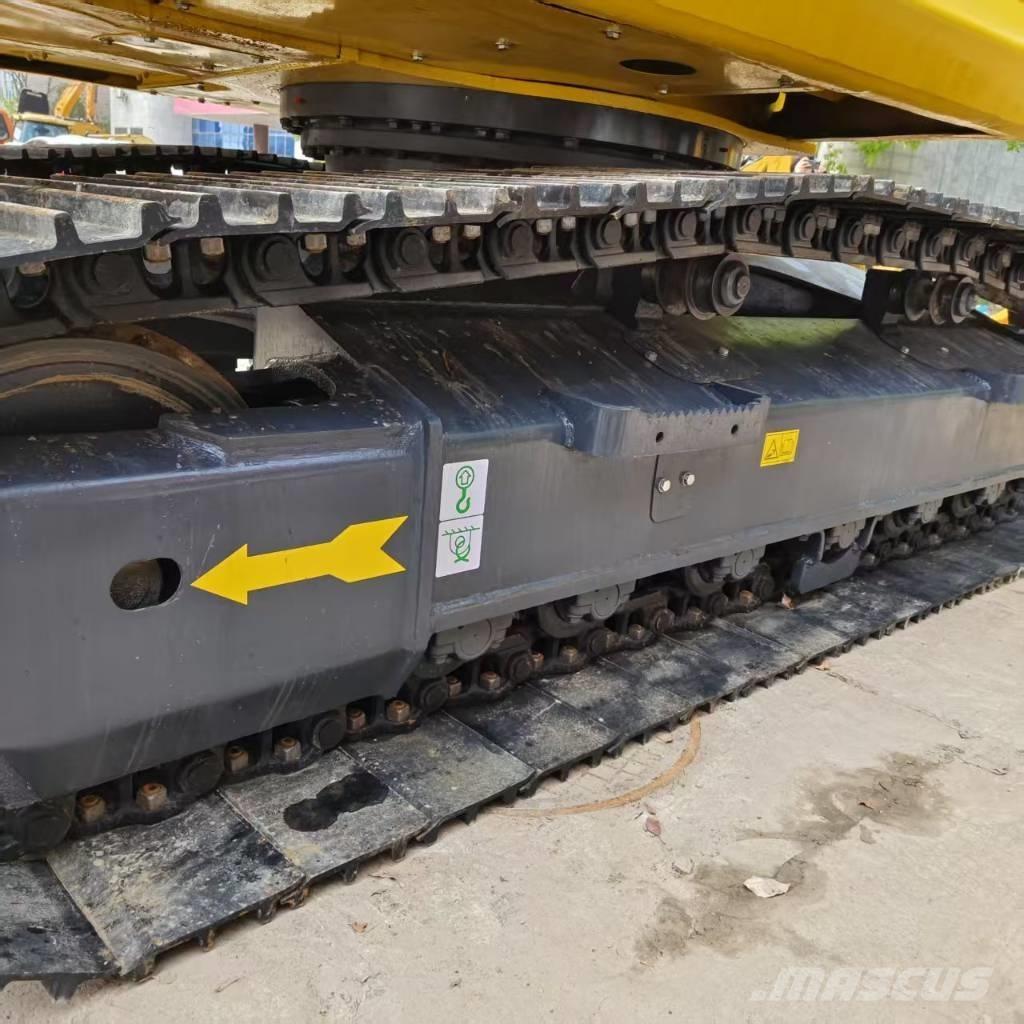 Komatsu PC 200-8 大型油圧ショベル12t以上（パワーショベル・ユンボ）
