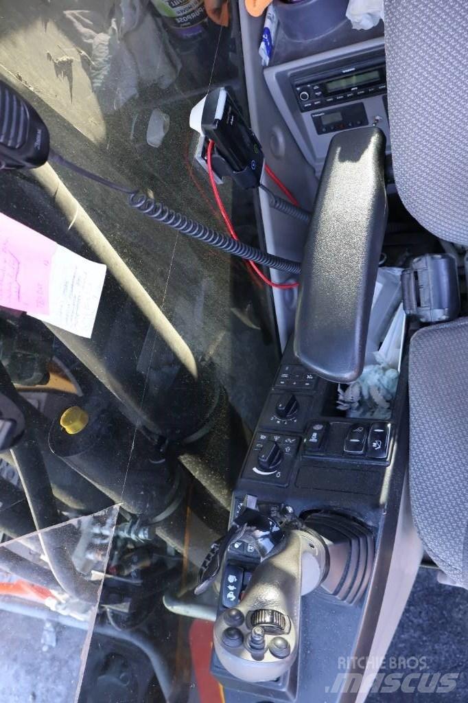 Volvo EW 160 E ホイール式油圧ショベル（パワーショベル・ユンボ・バックホー）