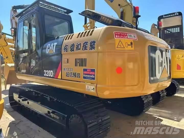 CAT CAT320D2 中型油圧ショベル 7ｔ-12ｔ（ユンボ・パワーショベル・バックホー）
