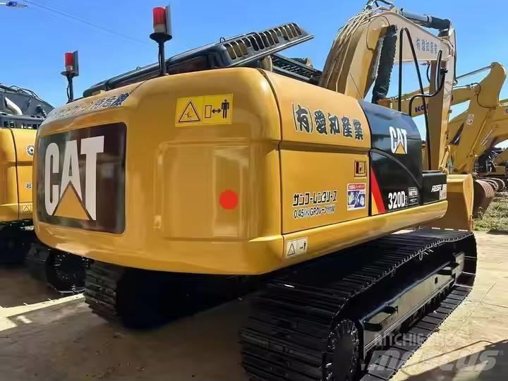 CAT CAT320D2 中型油圧ショベル 7ｔ-12ｔ（ユンボ・パワーショベル・バックホー）