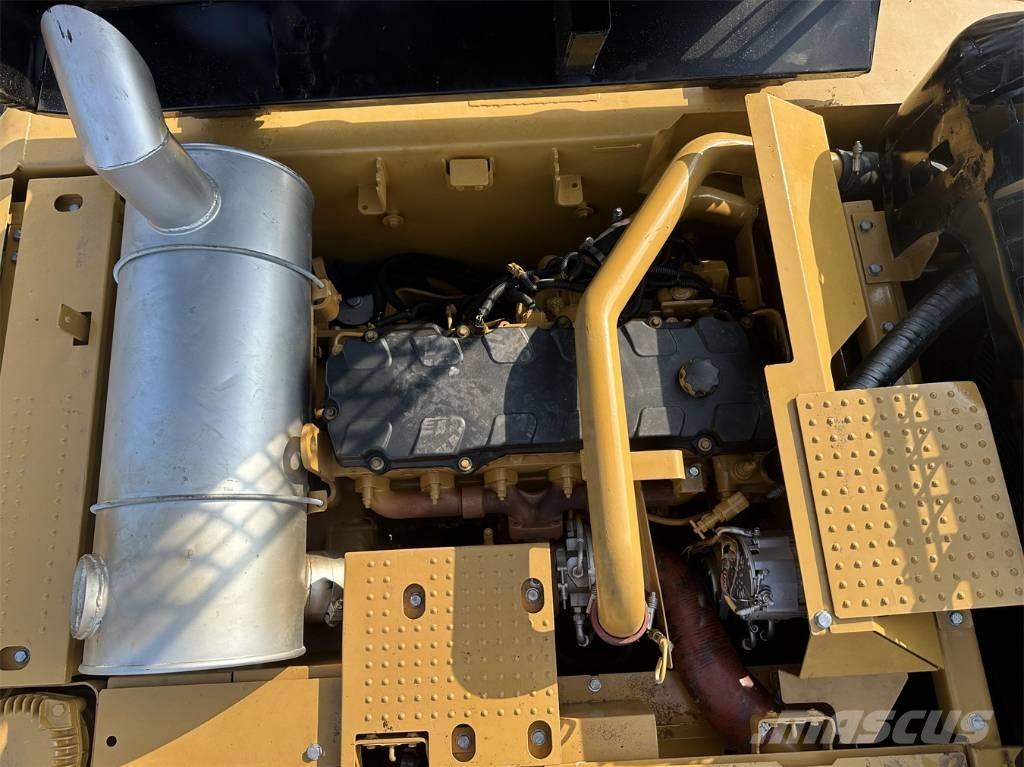 CAT 330 D L 大型油圧ショベル12t以上（パワーショベル・ユンボ）