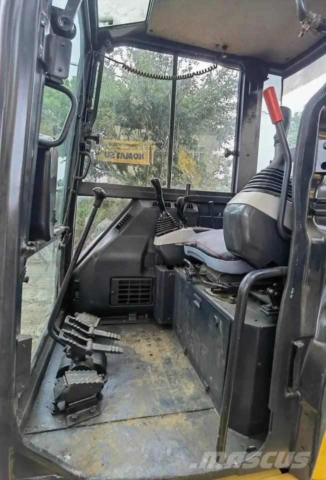 Komatsu PC35 ミニ油圧ショベル 7t以下（ミニユンボ・ミニディガー）