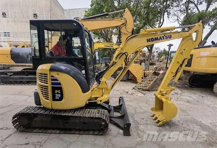Komatsu PC35 ミニ油圧ショベル 7t以下（ミニユンボ・ミニディガー）