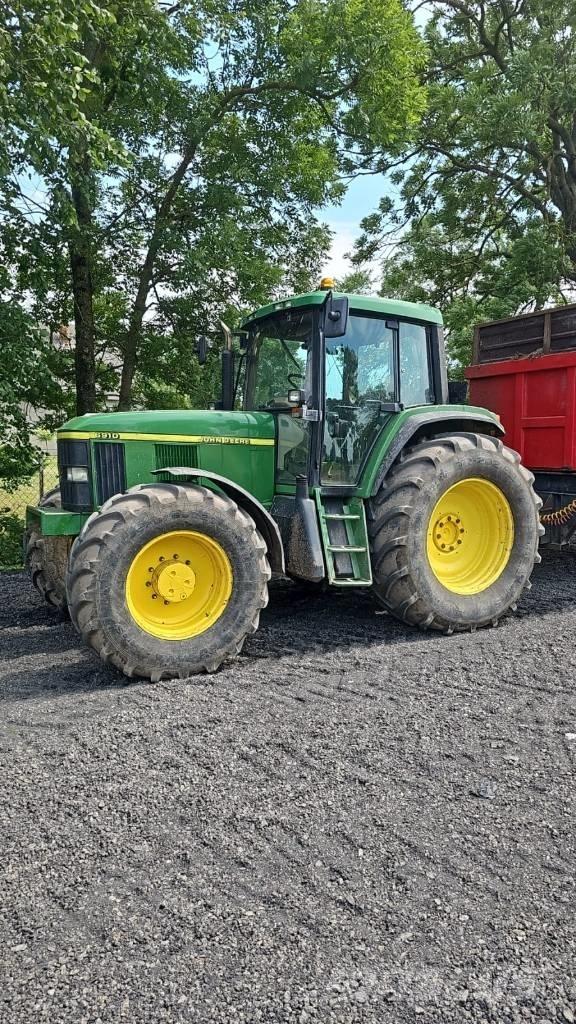 John Deere 6910 トラクター