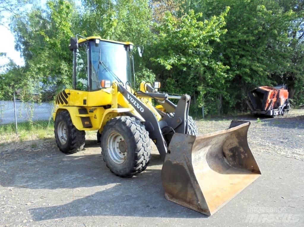 Volvo L 30 B-Z/X ホイールローダー・タイヤショベル