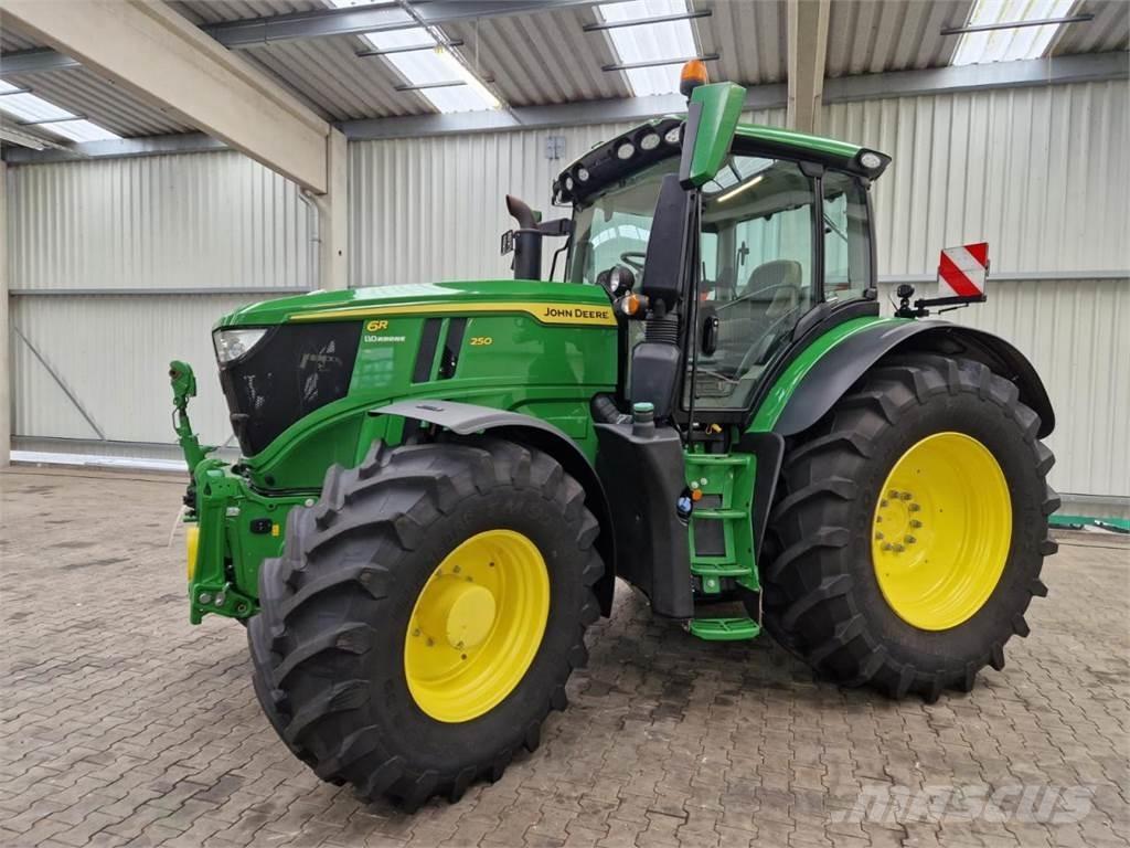 John Deere 6R 250 トラクター