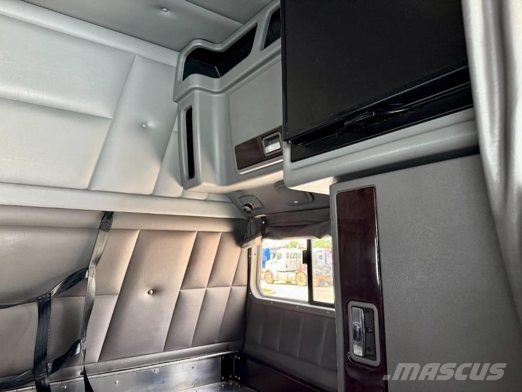 Peterbilt 389 中古トラクターヘッド | トレーラーヘッド