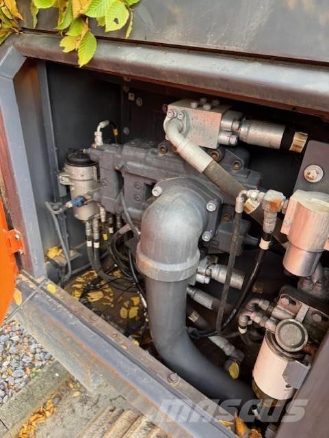 Doosan DX 530 LC-5 大型油圧ショベル12t以上（パワーショベル・ユンボ）