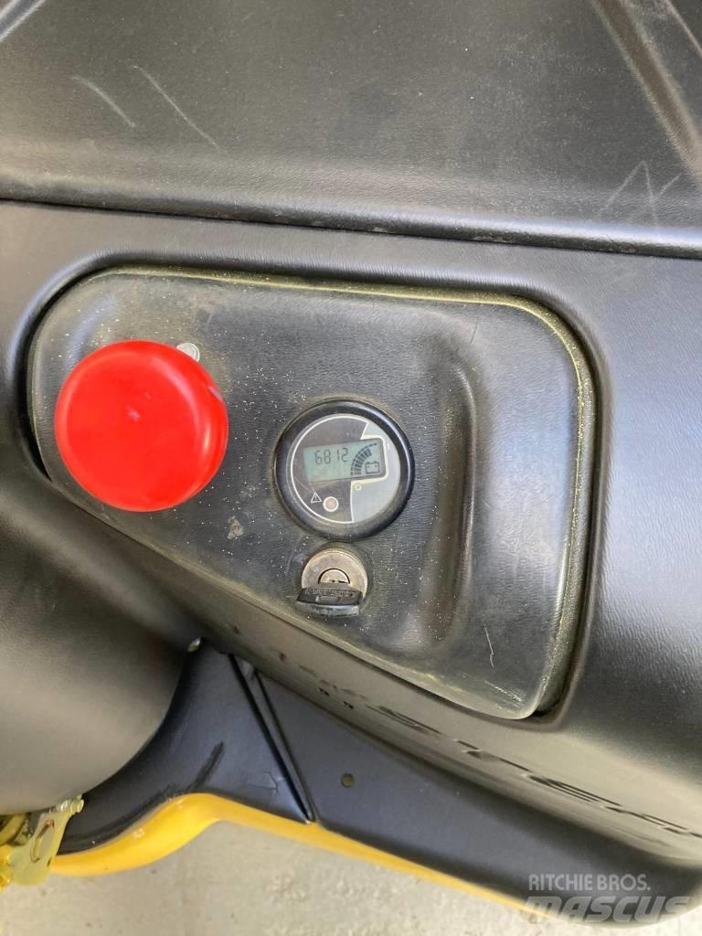 Hyster S 1.6 ウォーキンフォークリフト