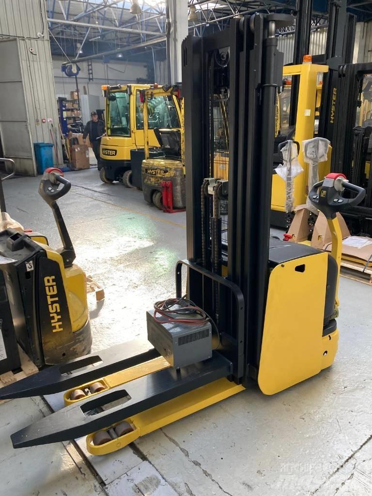 Hyster S 1.6 ウォーキンフォークリフト