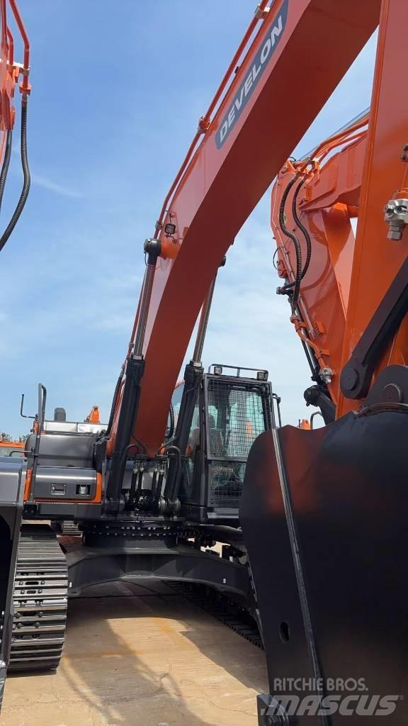 Develon DX 360LCA-7B 大型油圧ショベル12t以上（パワーショベル・ユンボ）