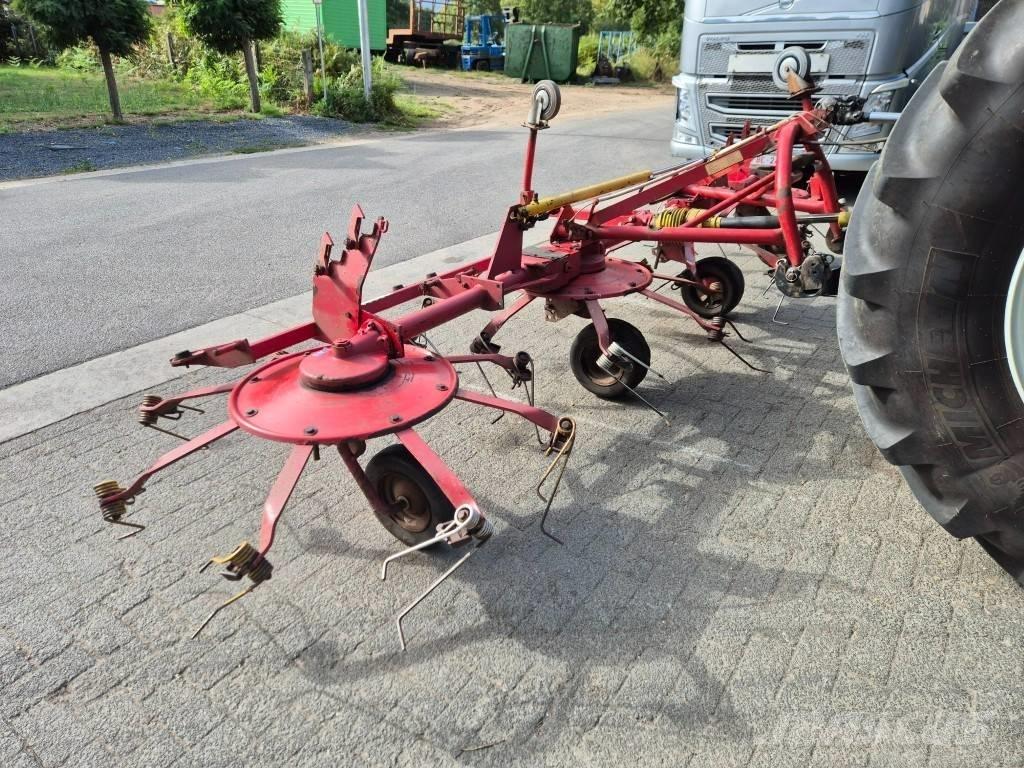 Lely Lotus 600 テッダー・テッダーレーキ