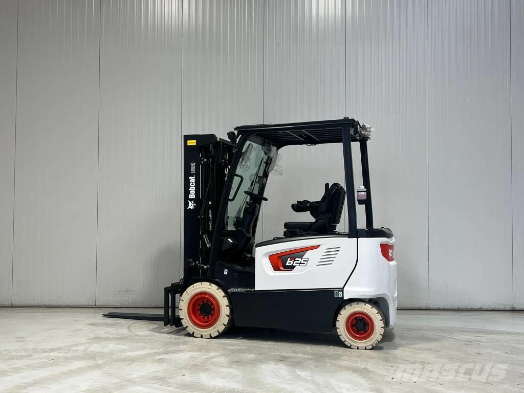 Bobcat B25X-7 PLUS バッテリーフォークリフト