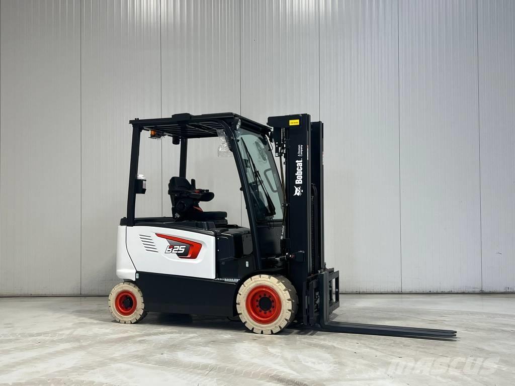 Bobcat B25X-7 PLUS バッテリーフォークリフト