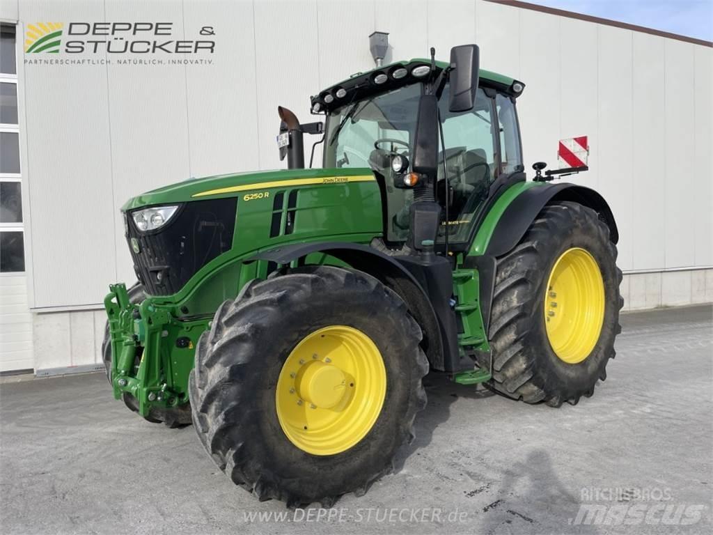 John Deere 6250R トラクター