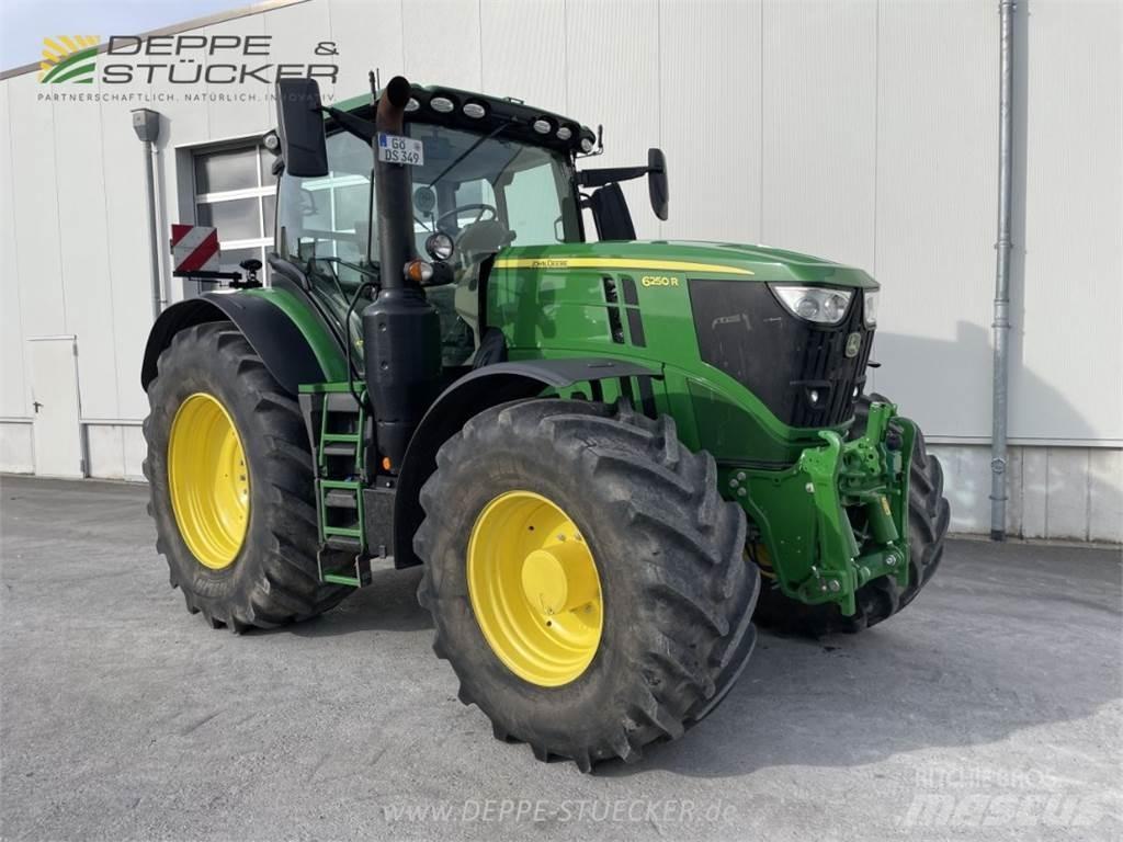 John Deere 6250R トラクター