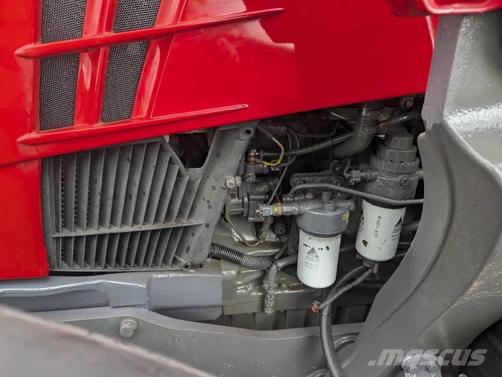 Massey Ferguson 5612 トラクター