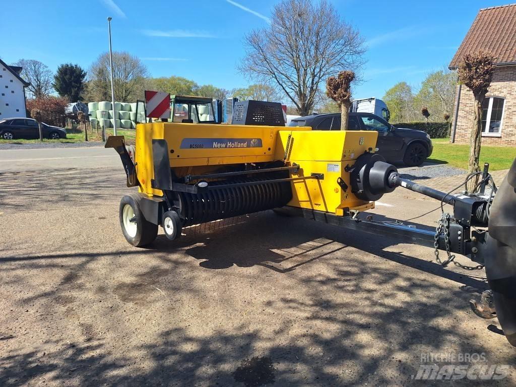 New Holland BC 5060 スクエアベーラー