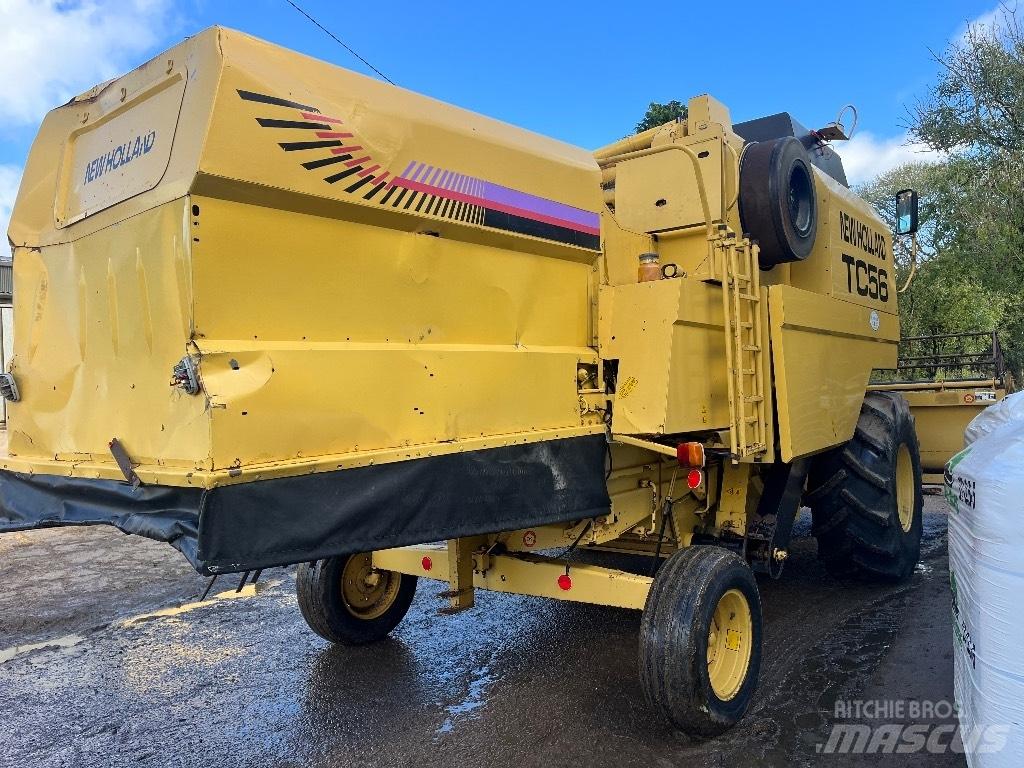 New Holland T56h コンバイン