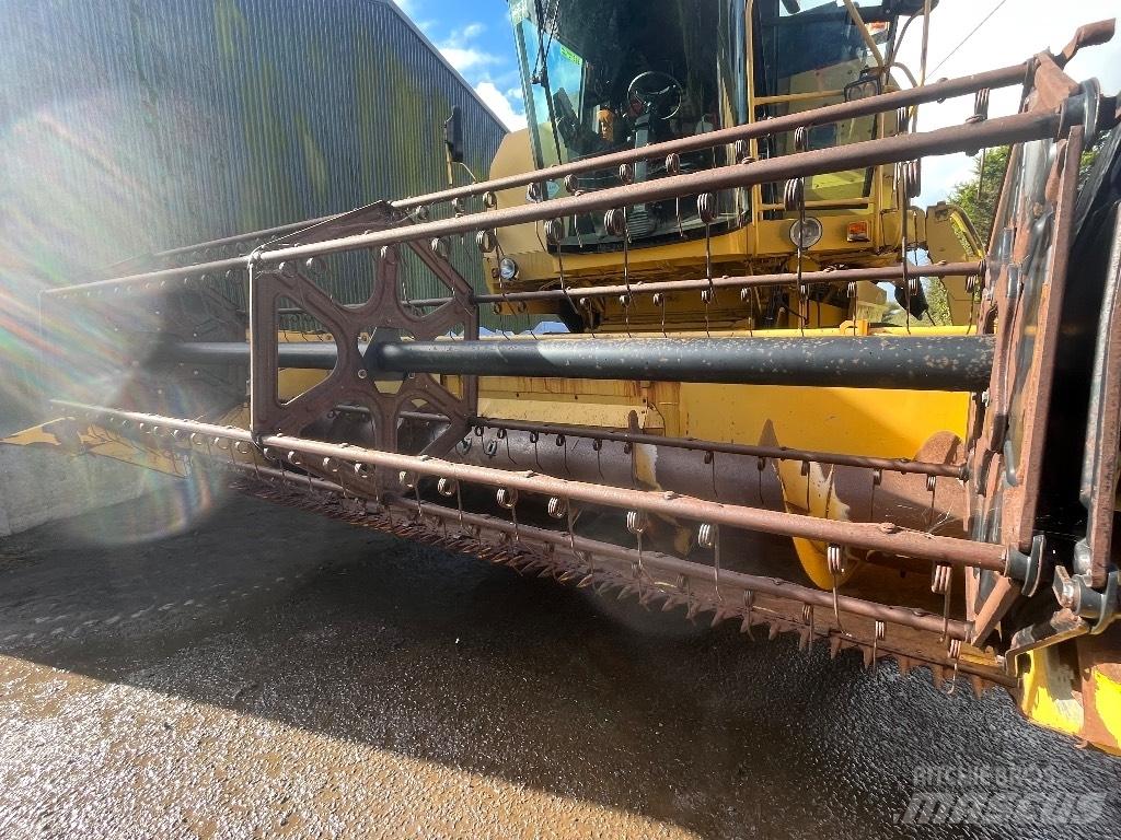 New Holland T56h コンバイン