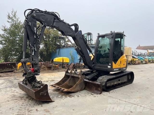 Mecalac 8 M CR 中型油圧ショベル 7ｔ-12ｔ（ユンボ・パワーショベル・バックホー）