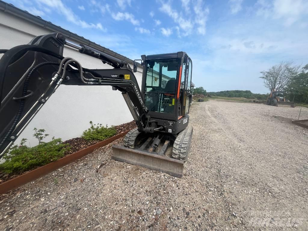 Volvo ECR 25 D ミニ油圧ショベル 7t以下（ミニユンボ・ミニディガー）