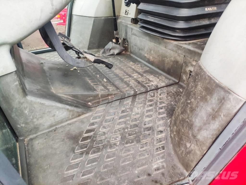 Massey Ferguson 4245 トラクター