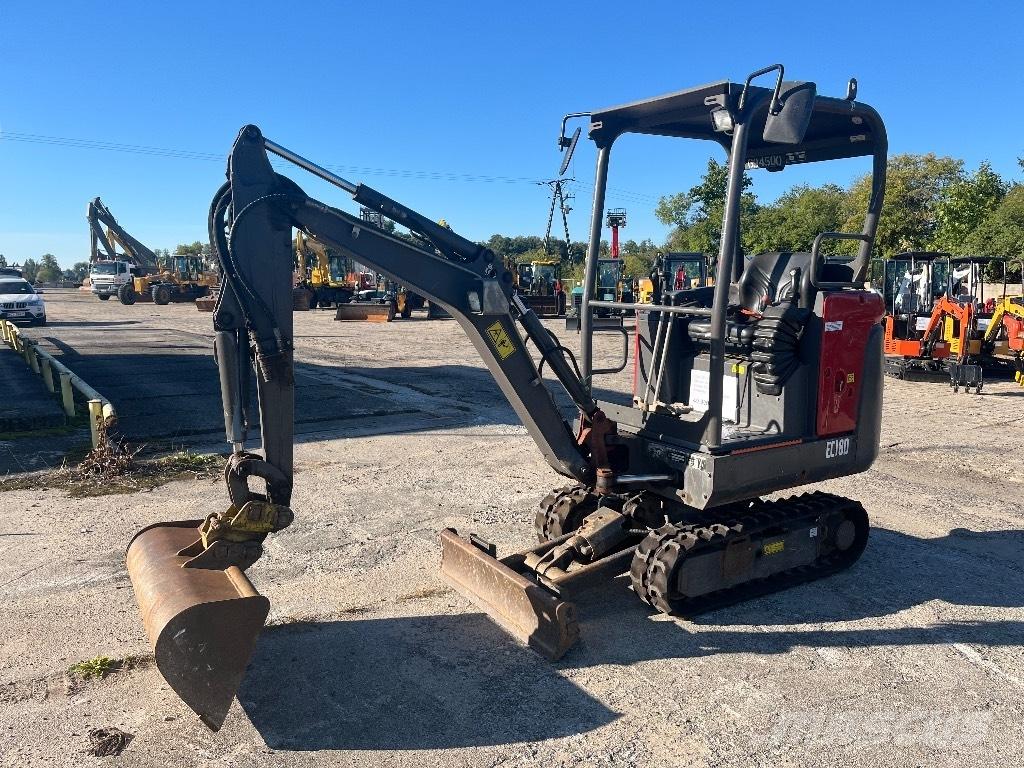 Volvo EC18D ミニ油圧ショベル 7t以下（ミニユンボ・ミニディガー）