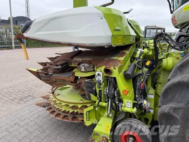 CLAAS Orbis 750 - i 63 自走式フォレージハーベスター