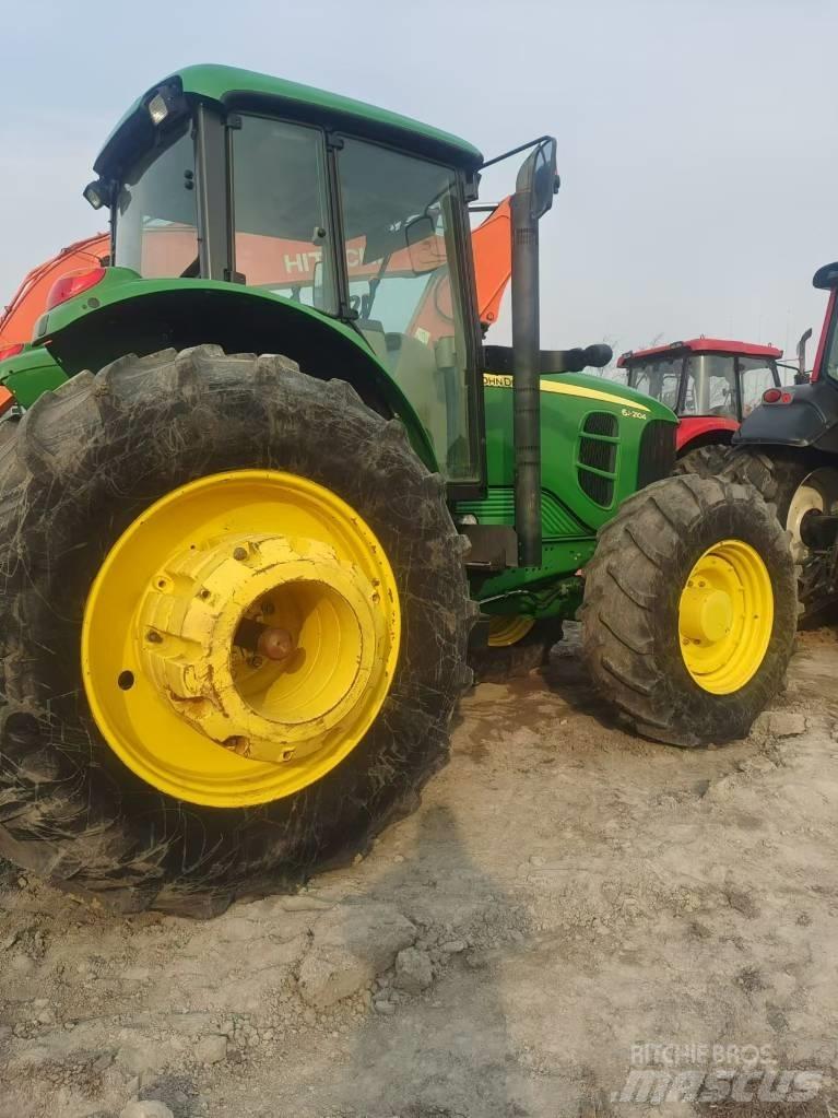 John Deere 6J-2104 トラクター