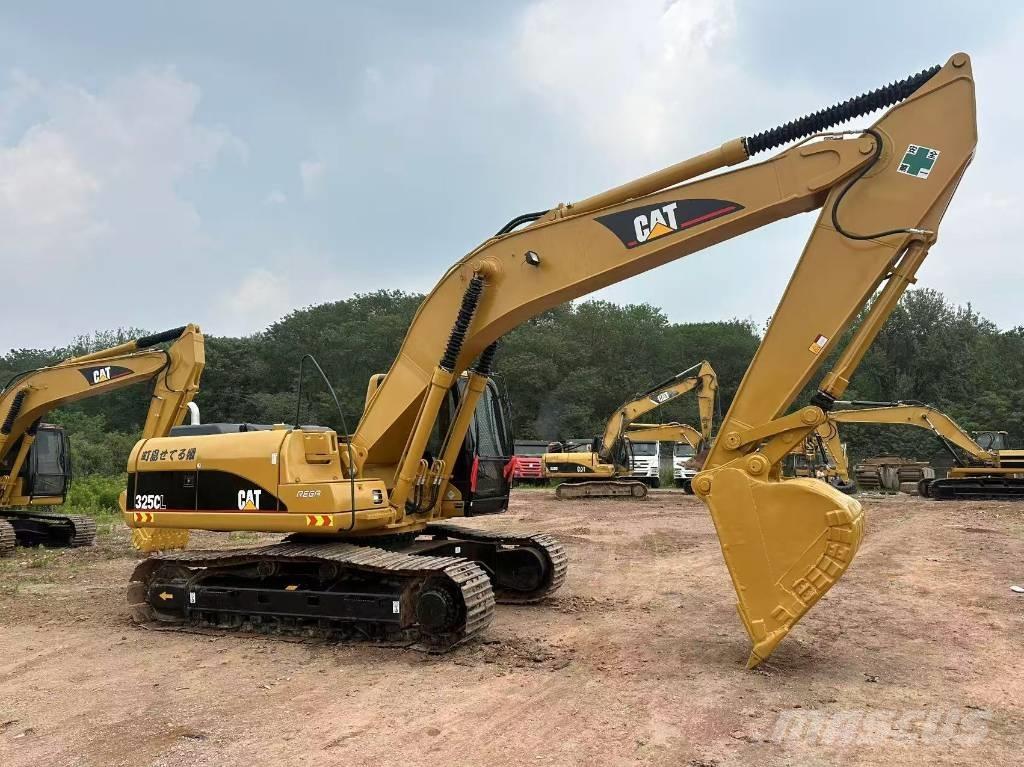 CAT 325 CL 大型油圧ショベル12t以上（パワーショベル・ユンボ）