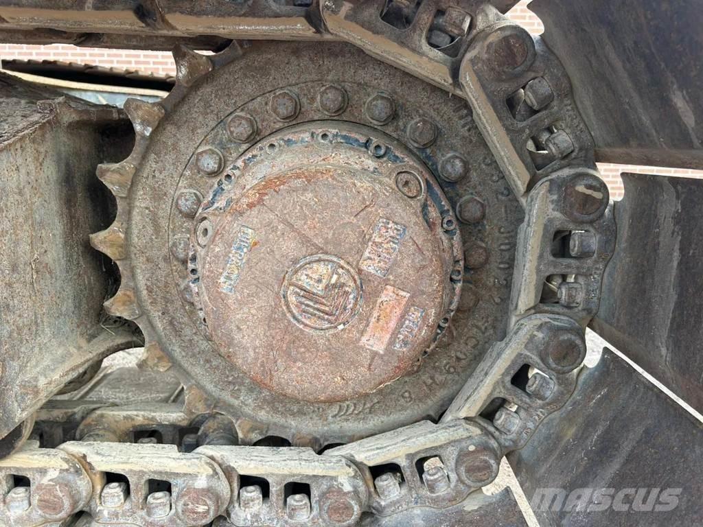 JCB JS220LC 大型油圧ショベル12t以上（パワーショベル・ユンボ）
