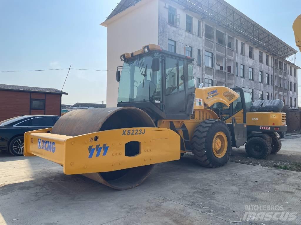 XCMG XS 223 J 振動ローラ