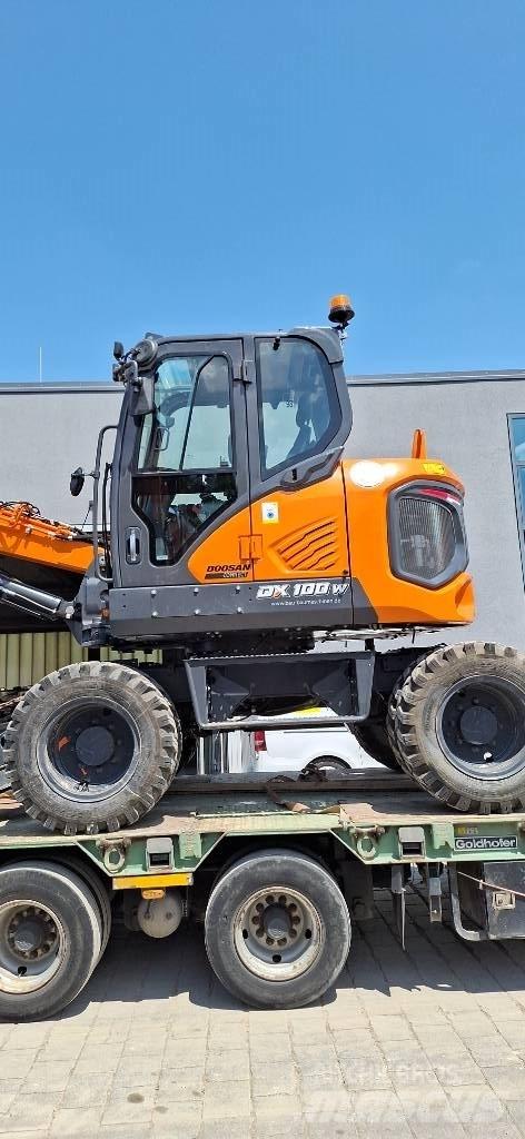 Doosan DX 100 W-7 ホイール式油圧ショベル（パワーショベル・ユンボ・バックホー）